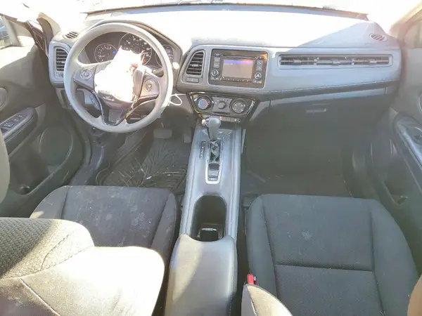 3CZRU6H38JG712017 2018 HONDA HR-V - Image 8