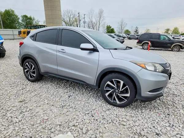 3CZRU6H38JG721333 2018 HONDA HR-V - Image 2