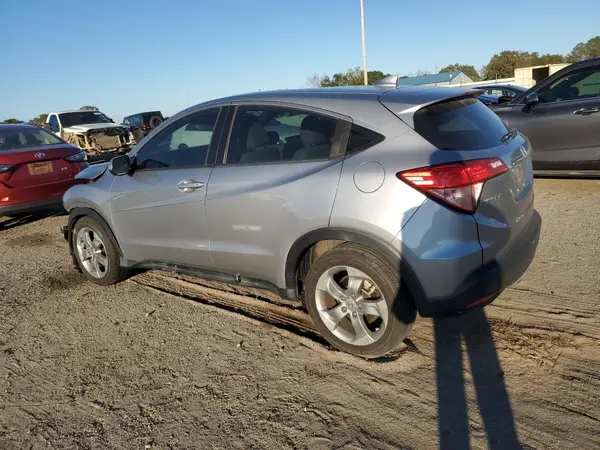 3CZRU6H38JG722899 2018 HONDA HR-V - Image 2