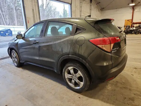 3CZRU6H38JG727004 2018 HONDA HR-V - Image 2