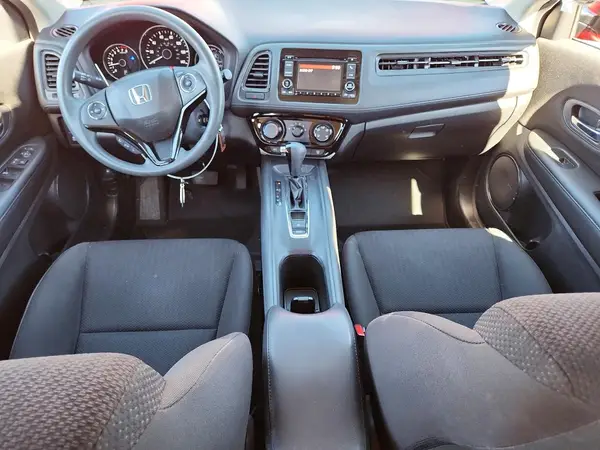 3CZRU6H38JG727312 2018 HONDA HR-V - Image 8