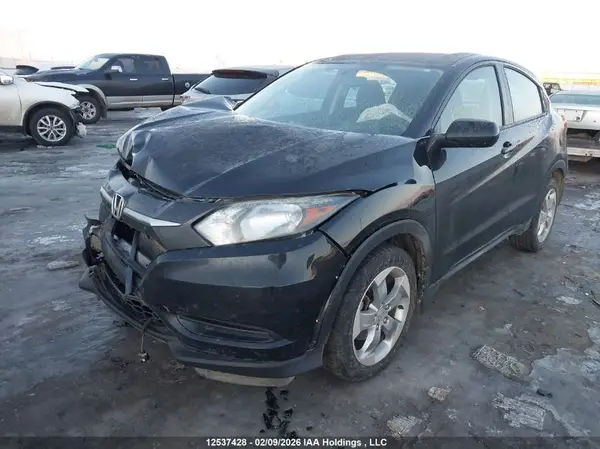 3CZRU6H38JM102765 2018 HONDA HR-V - Image 2