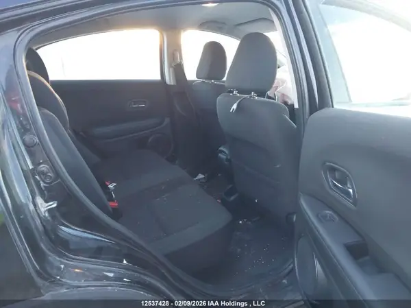 3CZRU6H38JM102765 2018 HONDA HR-V - Image 8