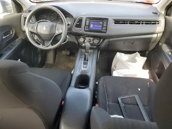 3CZRU6H38JM705473 2018 HONDA HR-V - Image 8
