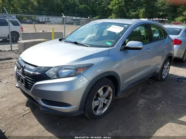 3CZRU6H38JM706526 2018 HONDA HR-V - Image 2
