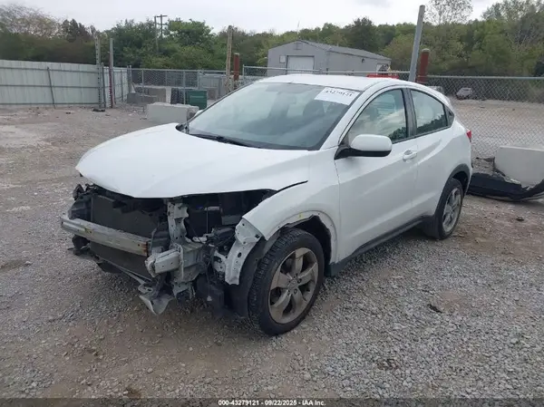 3CZRU6H38JM706798 2018 HONDA HR-V - Image 2