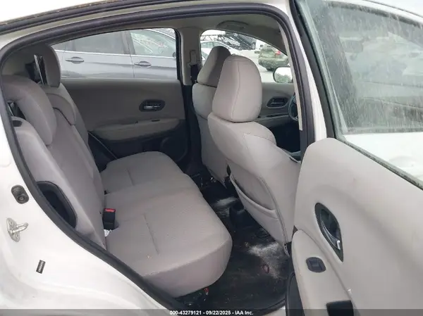 3CZRU6H38JM706798 2018 HONDA HR-V - Image 8