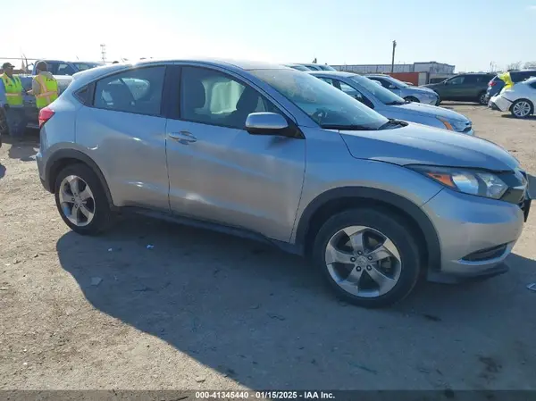 3CZRU6H38JM707059 2018 HONDA HR-V - Image 1