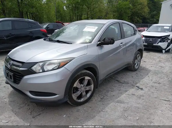 3CZRU6H38JM717235 2018 HONDA HR-V - Image 2