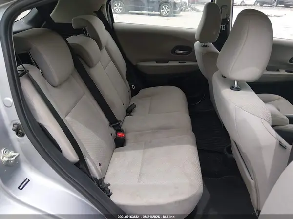 3CZRU6H38JM717235 2018 HONDA HR-V - Image 8
