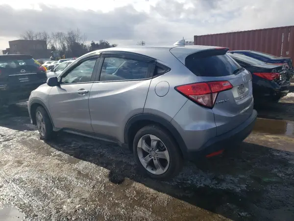 3CZRU6H38JM717932 2018 HONDA HR-V - Image 2