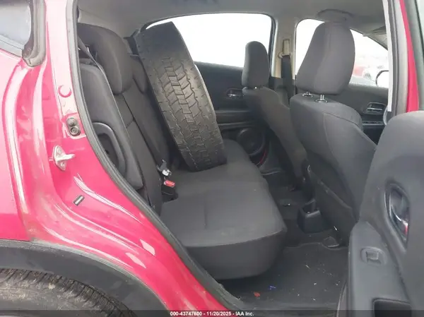 3CZRU6H38JM722919 2018 HONDA HR-V - Image 8