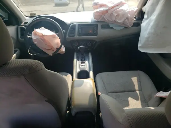 3CZRU6H38JM724279 2018 HONDA HR-V - Image 8