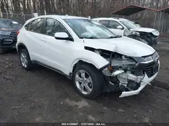 3CZRU6H38JM724590 2018 HONDA HR-V