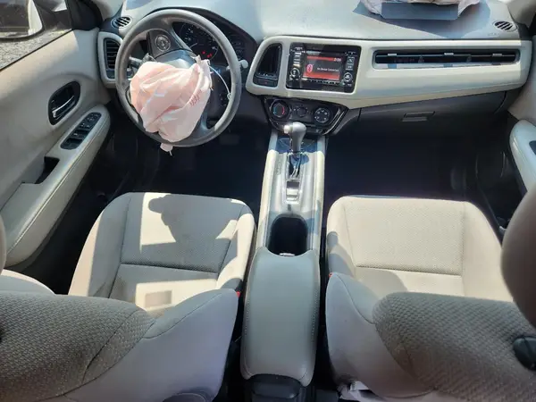 3CZRU6H38JM729837 2018 HONDA HR-V - Image 8