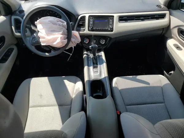 3CZRU6H38JM731572 2018 HONDA HR-V - Image 8