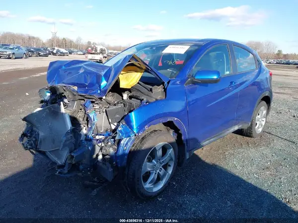 3CZRU6H38JM732544 2018 HONDA HR-V - Image 2