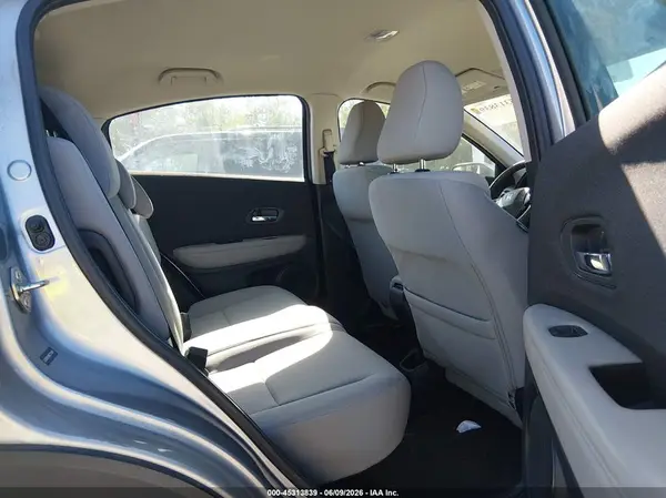 3CZRU6H38KG711841 2019 HONDA HR-V - Image 8