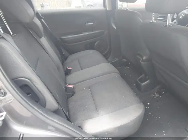 3CZRU6H38KG716585 2019 HONDA HR-V - Image 8