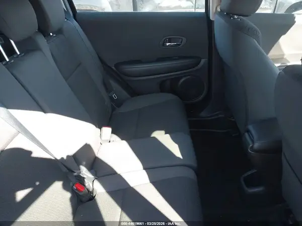 3CZRU6H38KG718904 2019 HONDA HR-V - Image 8