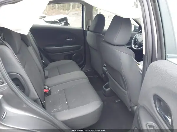 3CZRU6H38KG722841 2019 HONDA HR-V - Image 8