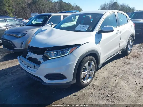 3CZRU6H38KM701909 2019 HONDA HR-V - Image 2