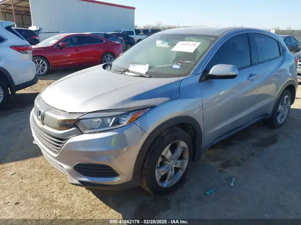 3CZRU6H38LG703322 2020 HONDA HR-V - Image 2