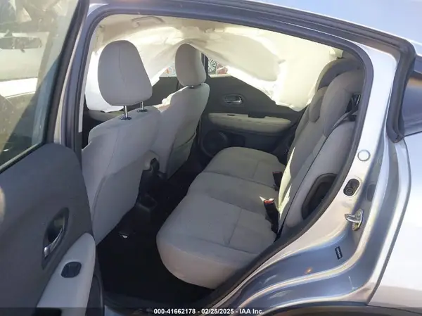 3CZRU6H38LG703322 2020 HONDA HR-V - Image 8