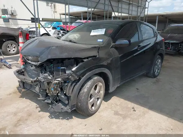 3CZRU6H38LM718887 2020 HONDA HR-V - Image 2