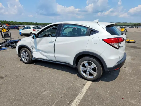 3CZRU6H38MM722830 2021 HONDA HR-V - Image 2