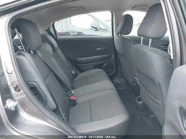 3CZRU6H38MM723587 2021 HONDA HR-V - Image 8