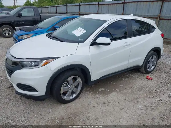 3CZRU6H38NM703373 2022 HONDA HR-V - Image 2