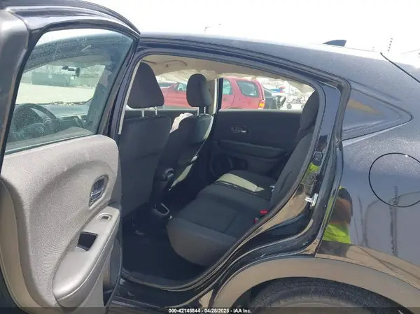 3CZRU6H38NM736373 2022 HONDA HR-V - Image 8