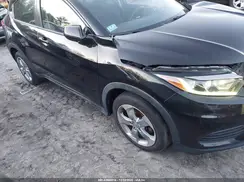 3CZRU6H38NM753691 2022 HONDA HR-V
