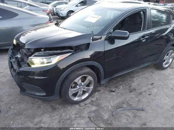 3CZRU6H38NM753691 2022 HONDA HR-V - Image 2