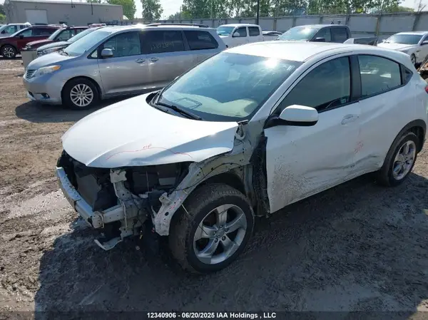 3CZRU6H39GM111144 2016 HONDA HR-V - Image 2