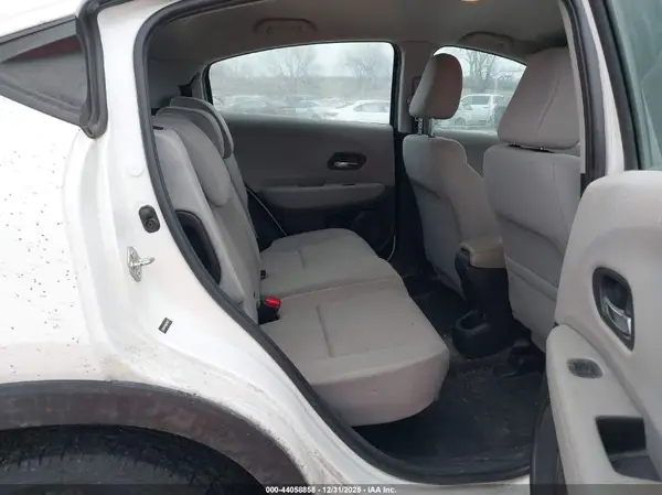 3CZRU6H39GM720671 2016 HONDA HR-V - Image 8