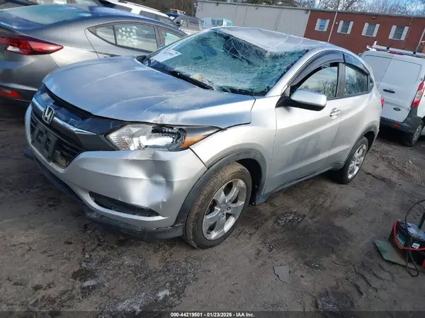 3CZRU6H39GM736093 2016 HONDA HR-V - Image 2