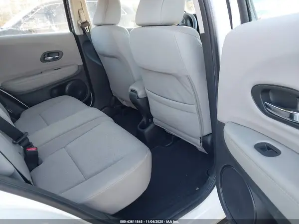3CZRU6H39GM745103 2016 HONDA HR-V - Image 8