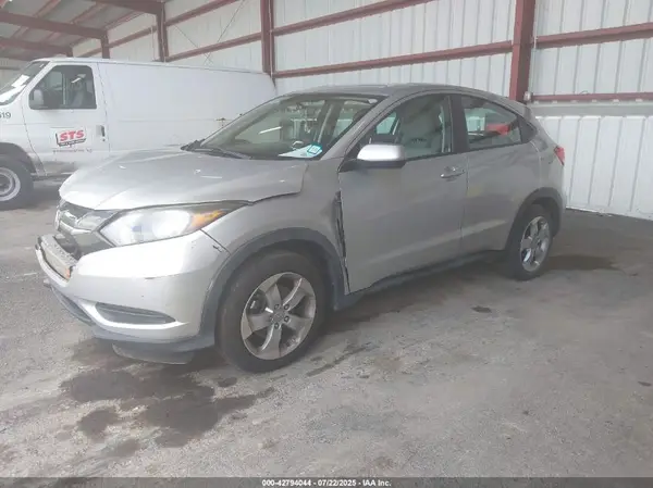 3CZRU6H39GM745232 2016 HONDA HR-V - Image 2