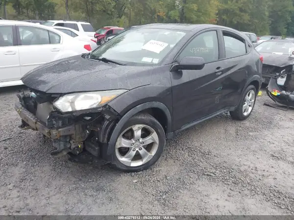 3CZRU6H39GM747823 2016 HONDA HR-V - Image 2