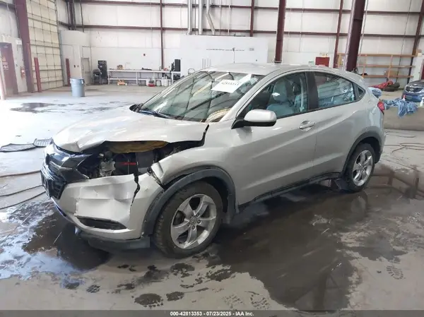 3CZRU6H39GM751953 2016 HONDA HR-V - Image 2