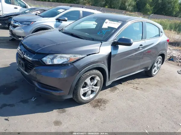 3CZRU6H39GM752522 2016 HONDA HR-V - Image 2