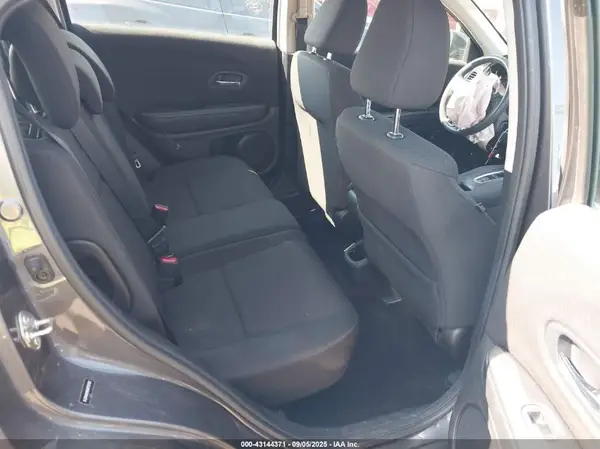 3CZRU6H39GM752522 2016 HONDA HR-V - Image 8