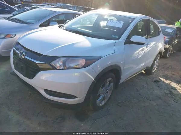 3CZRU6H39GM753444 2016 HONDA HR-V - Image 2
