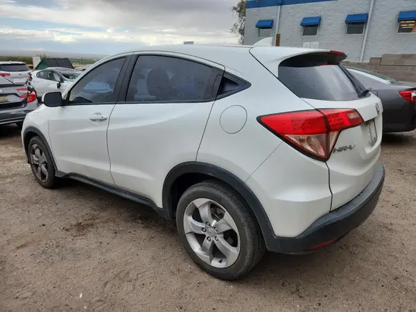 3CZRU6H39GM755095 2016 HONDA HR-V - Image 2
