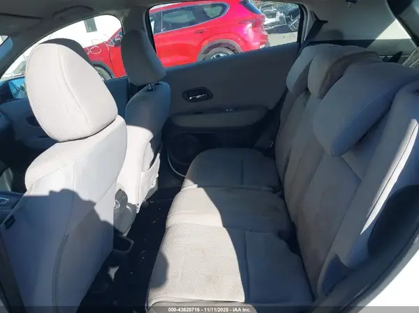 3CZRU6H39GM759826 2016 HONDA HR-V - Image 8