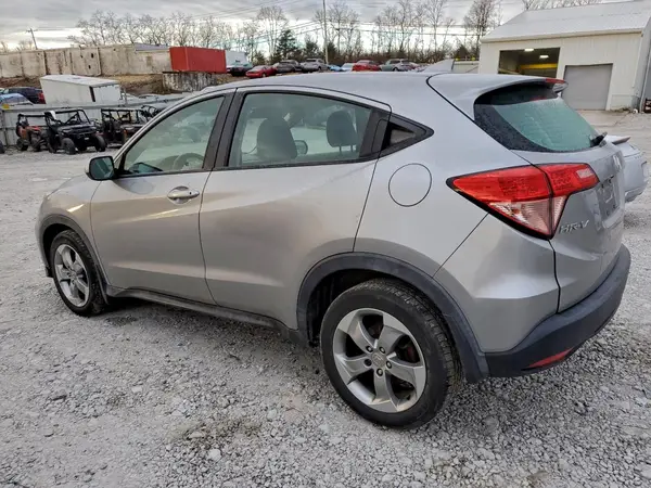 3CZRU6H39HG703661 2017 HONDA HR-V - Image 2