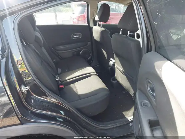 3CZRU6H39HG706737 2017 HONDA HR-V - Image 8