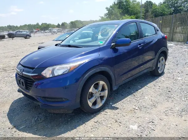 3CZRU6H39HG708892 2017 HONDA HR-V - Image 2